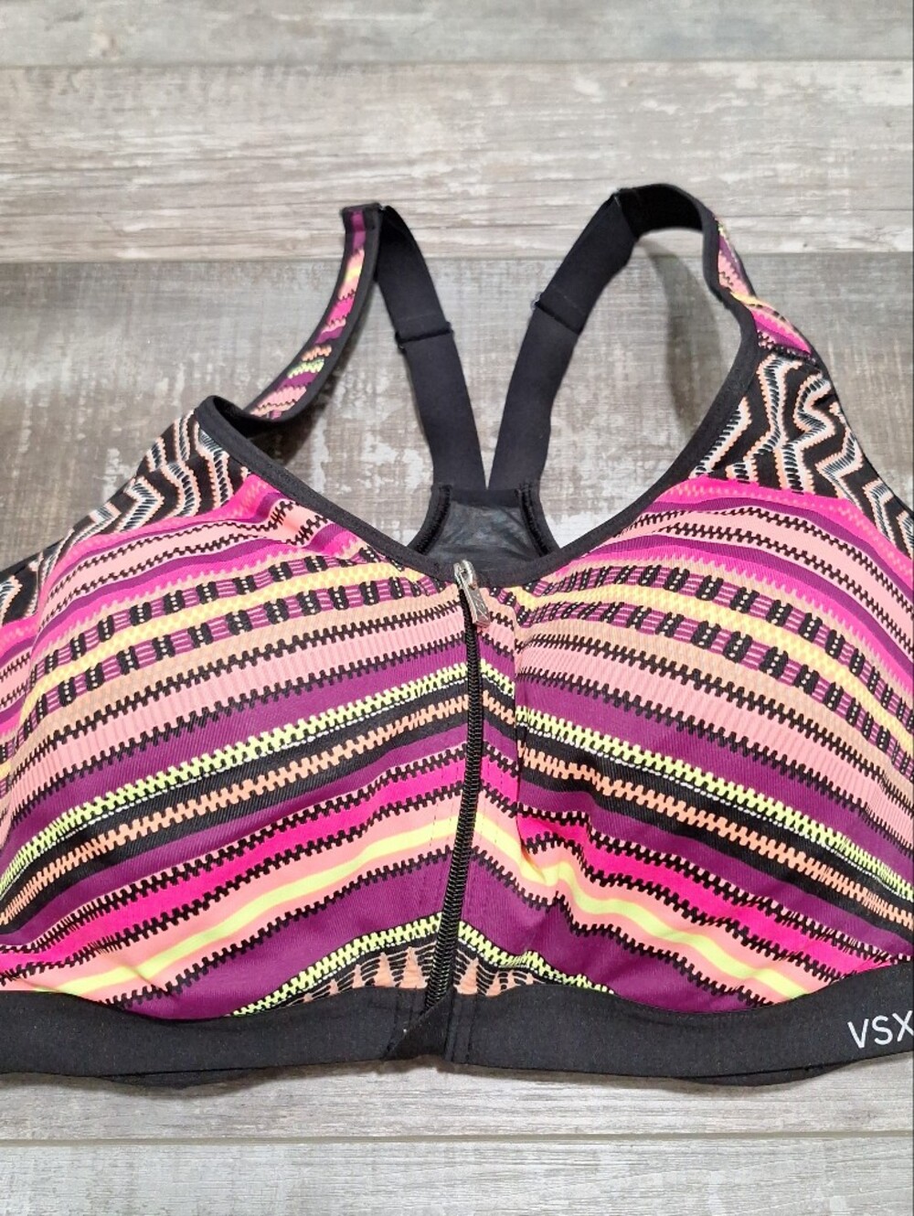 VSX Victoria Sports Bra Pink Striped Zip Up Underwire